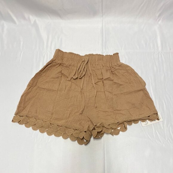 Camel Elastic Waist Ornate Hem Shorts - Picture 3 of 4
